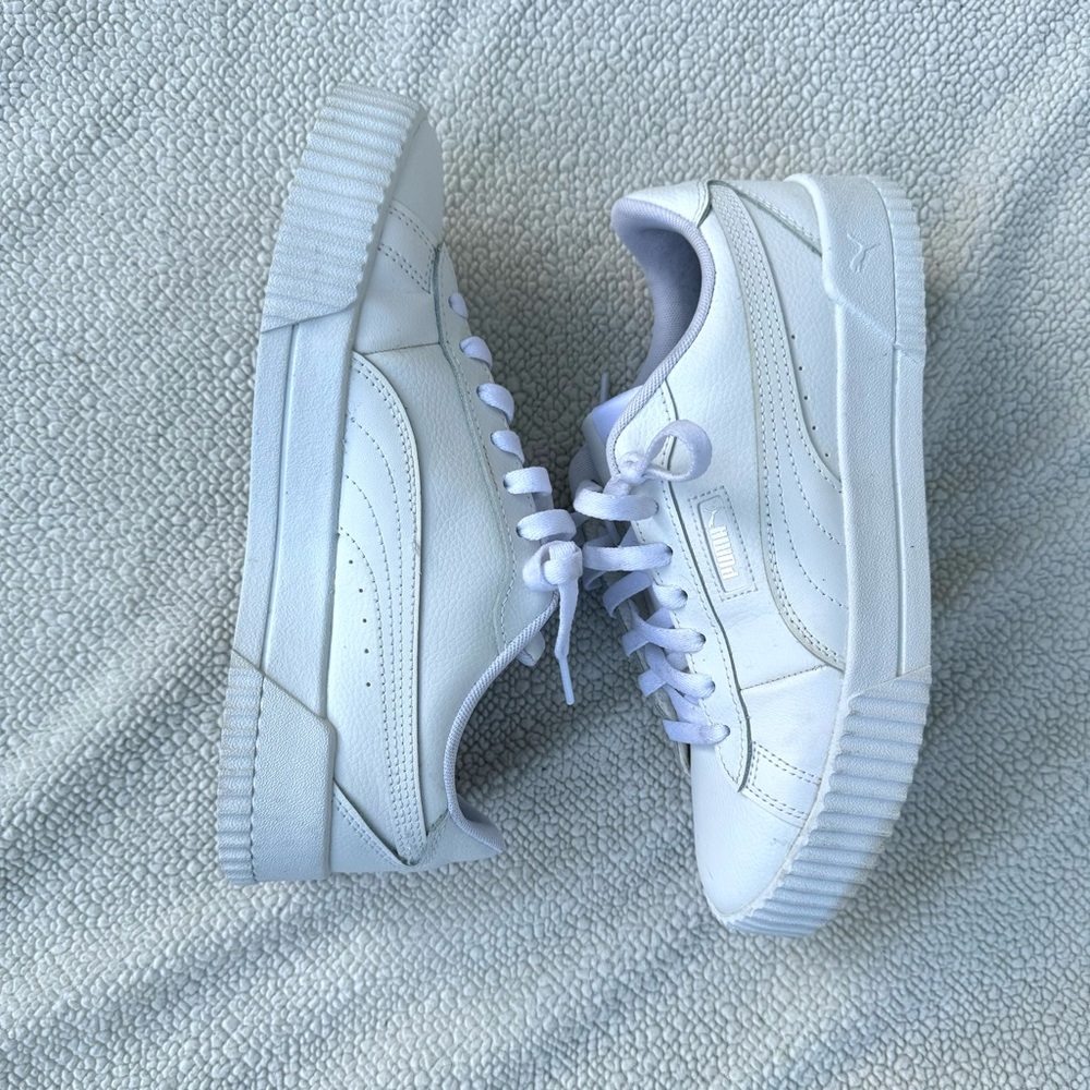 Women's White Sneakers